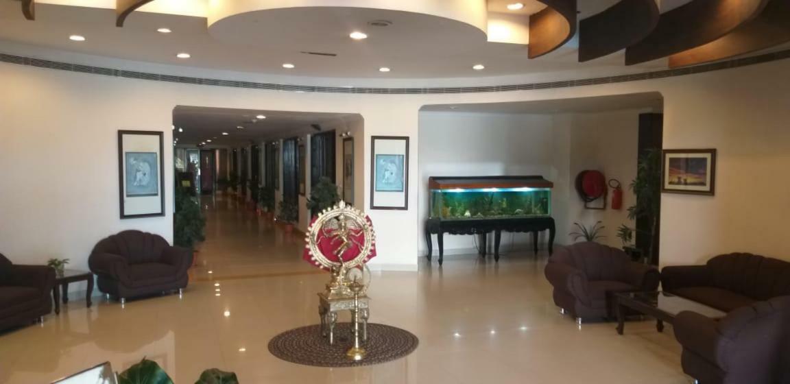 鲁德拉大陆酒店 Rudrapur 外观 照片