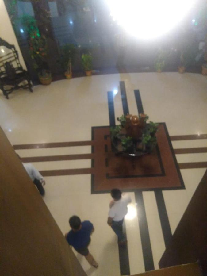 鲁德拉大陆酒店 Rudrapur 外观 照片