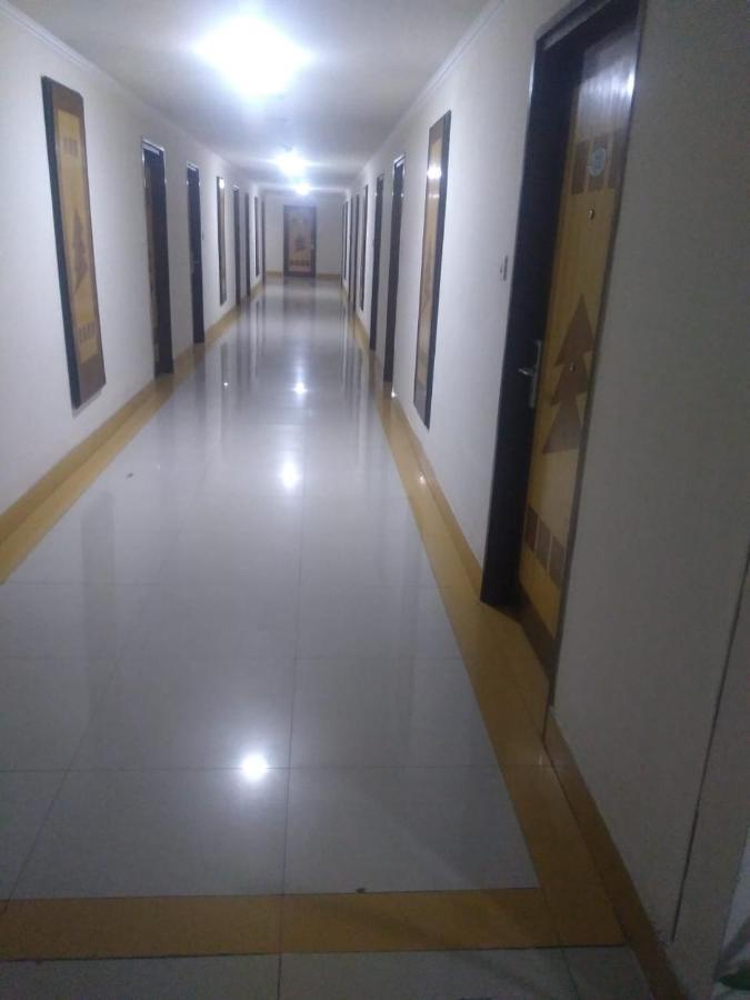鲁德拉大陆酒店 Rudrapur 外观 照片