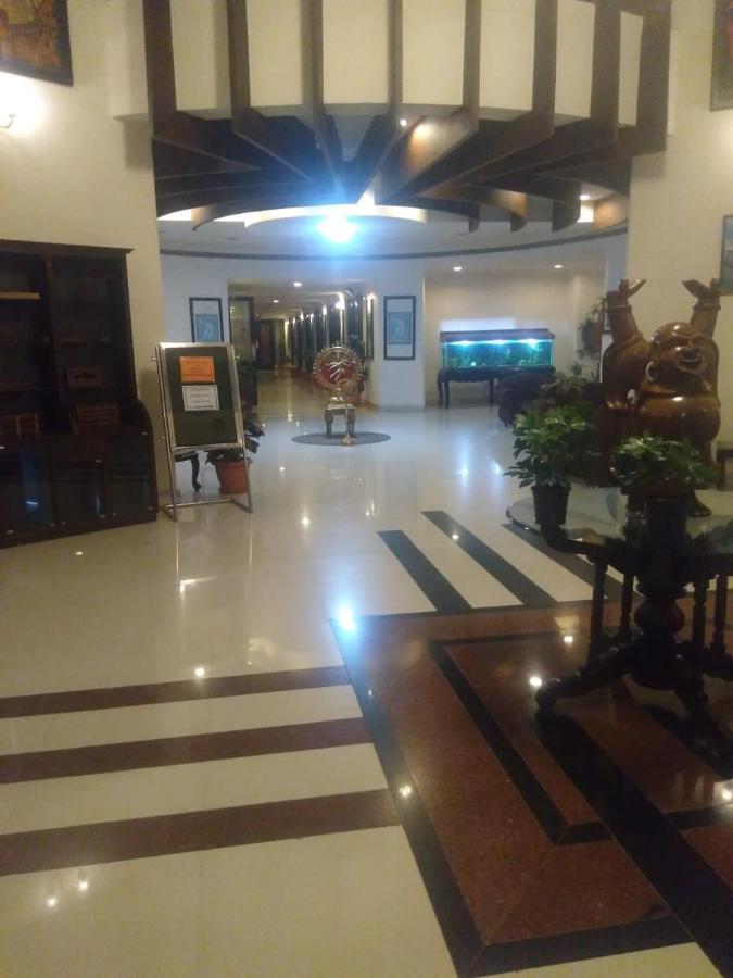 鲁德拉大陆酒店 Rudrapur 外观 照片
