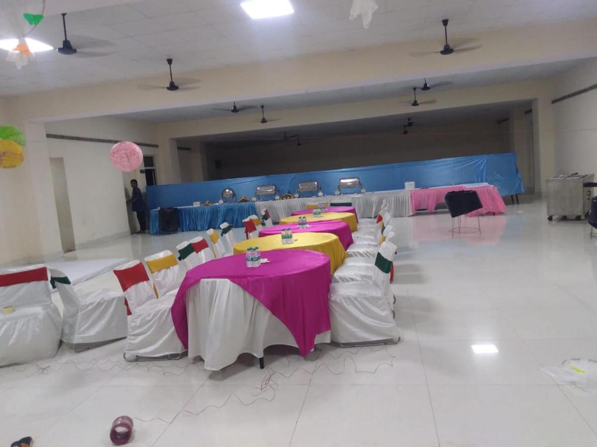 鲁德拉大陆酒店 Rudrapur 外观 照片
